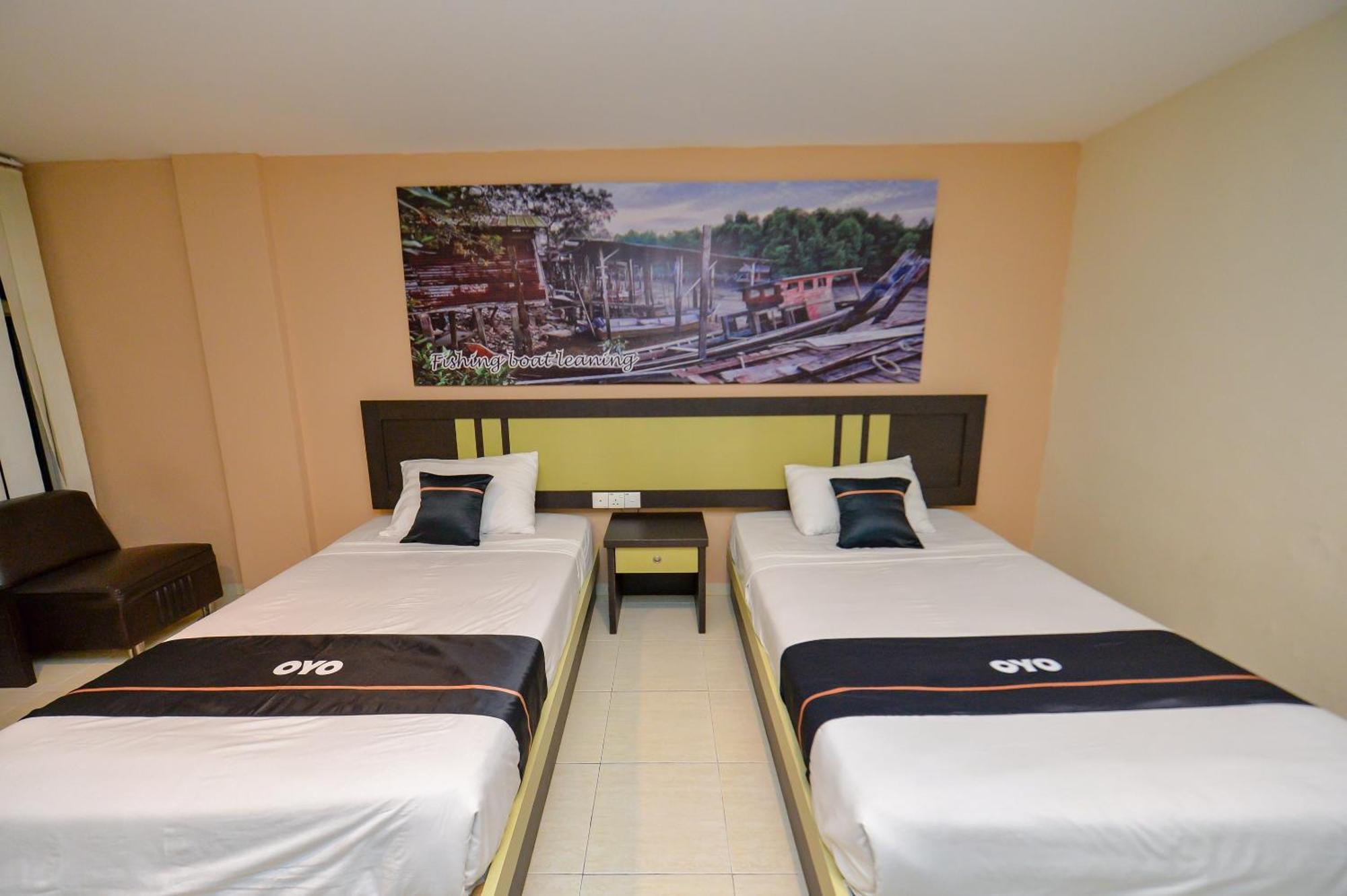 Oyo 2487 Sampurna Jaya Hotel Танджунгпинанг Экстерьер фото