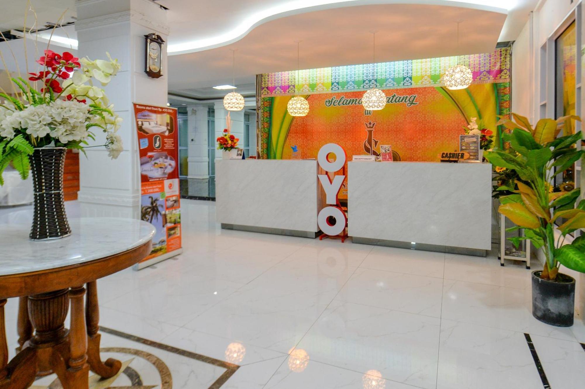 Oyo 2487 Sampurna Jaya Hotel Танджунгпинанг Экстерьер фото